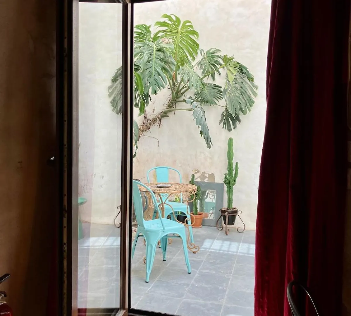 Charming Studio With Private Patio In Old Town Tarifa Spain